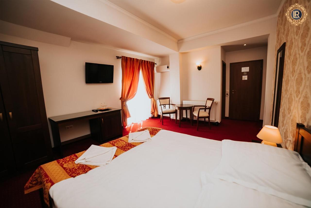 La Rezidenta Hotel Sibiu Exterior photo